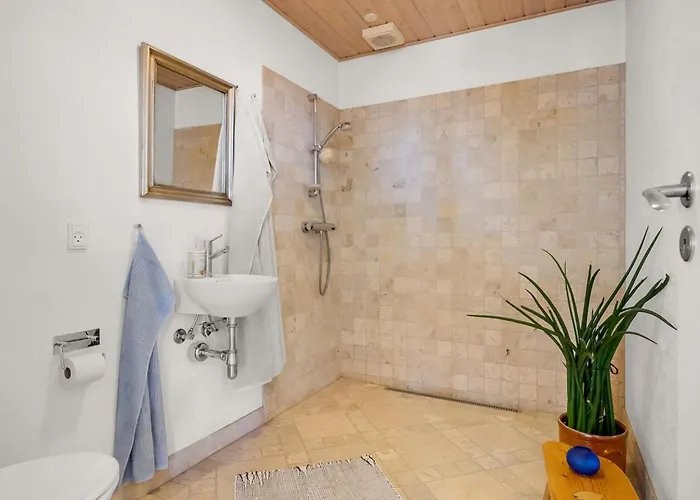 Idalia - 600m From The Sea By Interhome